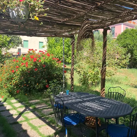 Nido Mediterraneo Apartment *